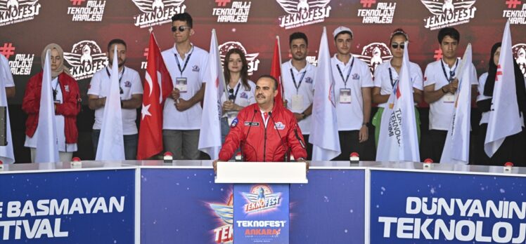 TEKNOFEST Yönetim Kurulu Başkanı Bayraktar, TEKNOFEST Ankara Açılış Töreni'nde konuştu: