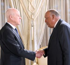 Tunus Cumhurbaşkanı Said, Mısır Dışişleri Bakanı Şukri ile ikili ilişkileri görüştü