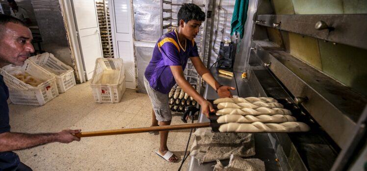 Tunus'ta özel sektöre ait fırıncılar ekmek üretimine yeniden başlama kararı aldı