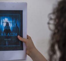 Türkçeyi kendi kendine öğrenen Iraklı genç kız, bir yılda 100 sayfalık hikaye kitabı yazdı