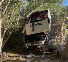 GÜNCELLEME 3 – Yozgat'ta şarampole düşen yolcu otobüsündeki 12 kişi öldü, 19 kişi yaralandı