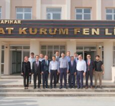 AK Parti İstanbul Milletvekili Kurum, Konya'da adının verildiği okulu gezdi