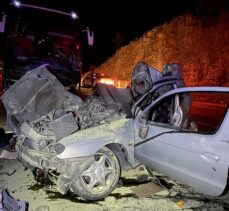 GÜNCELLEME – Antalya'da yolcu otobüsüyle otomobil çarpıştı, 1 kişi öldü, 5 kişi yaralandı