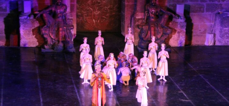 Aspendos Opera ve Bale Festivali'nde “La Bayadere” balesi sahnelendi