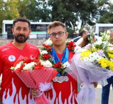 Avrupa şampiyonu down sendromlu milli atlet Emirhan Akçakoca, Tekirdağ'da coşkuyla karşılandı