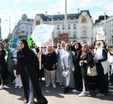 Avusturya'da, Fransa'daki okullarda uygulanan abaya yasağı karşıtı gösteri düzenlendi