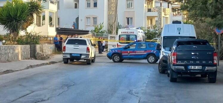 Bodrum'da 2 kişi otomobilde silahla vurularak öldürüldü