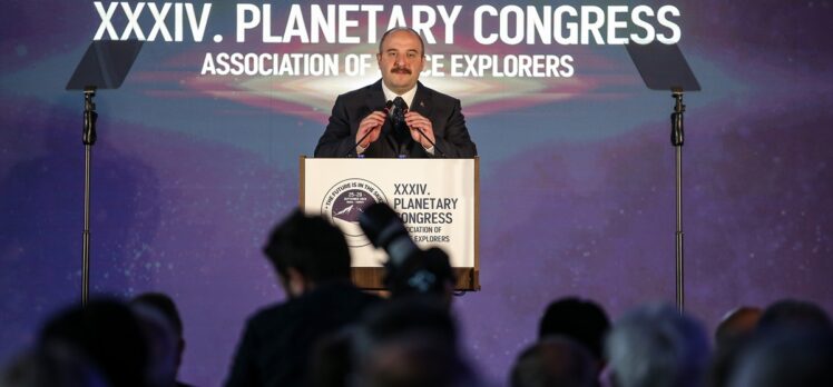 Bursa'da Uzay Kaşifleri Derneğinin düzenlediği “Gezegen Kongresi” başladı