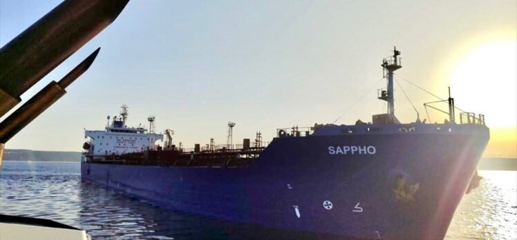 Çanakkale Boğazı'nda tanker arızası nedeniyle gemi trafiği tek yönlü askıya alındı