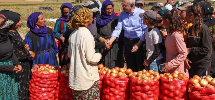 CHP Genel Başkanı Kılıçdaroğlu, Bala'da tarım işçileri ve üreticilerle bir araya geldi: