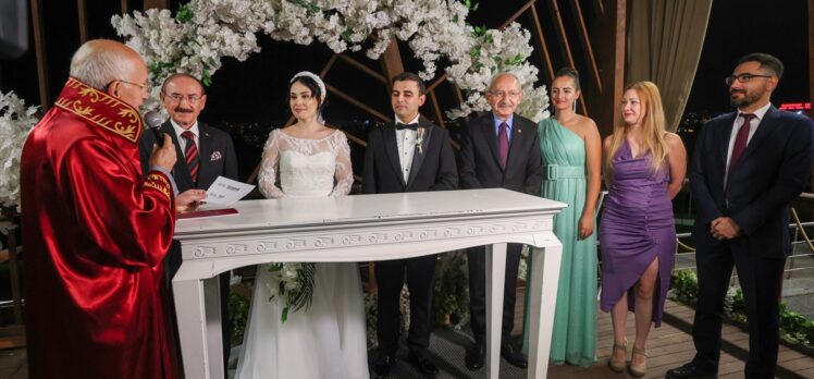 CHP Genel Başkanı Kılıçdaroğlu nikah şahitliği yaptı