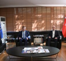 Cumhurbaşkanı Yardımcısı Yılmaz TÜRK-İŞ'i ziyaret etti