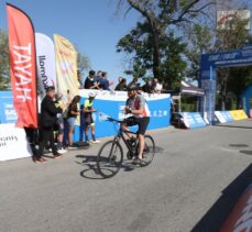 Decathlon Granfondo Amatör Yol Bisikleti Yarışı'nın ödül töreni yapıldı