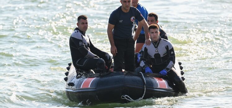 İzmir'de baraj gölüne düşen helikopterdeki son personelin cesedine ulaşıldı