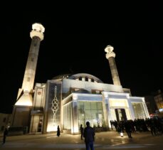 Kars'ta “Sultan Alparslan Camii” Mevlit Kandili'nde ibadete açıldı