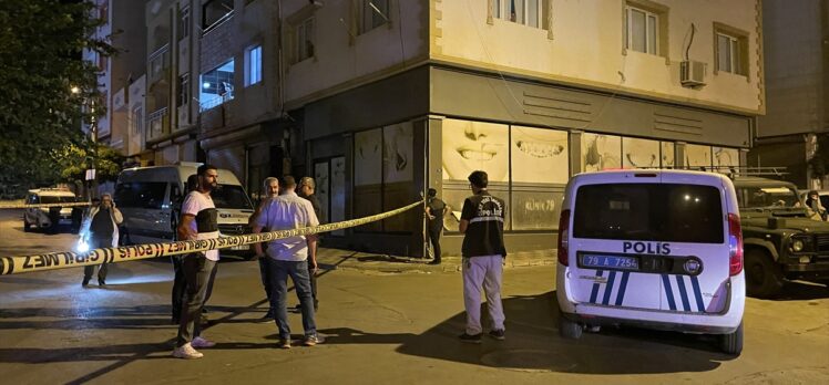 Kilis'te bıçaklı silahlı kavgada 1'i ağır 3 kişi yaralandı