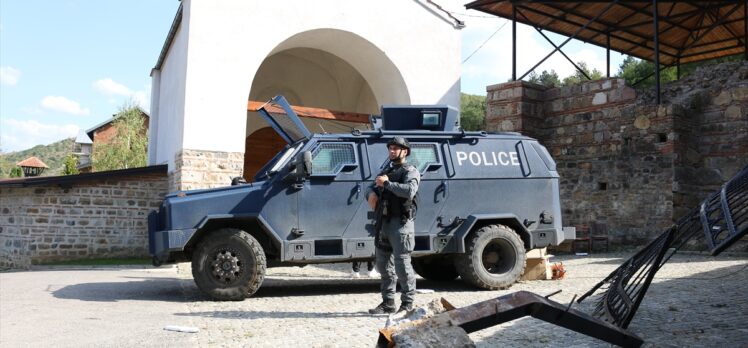 Kosova polisi ile KFOR, ülkenin kuzeyinde güvenliği sağlıyor