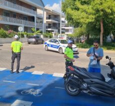 Marmaris'te motosiklet sürücülerine yönelik dron destekli trafik denetimi yapıldı