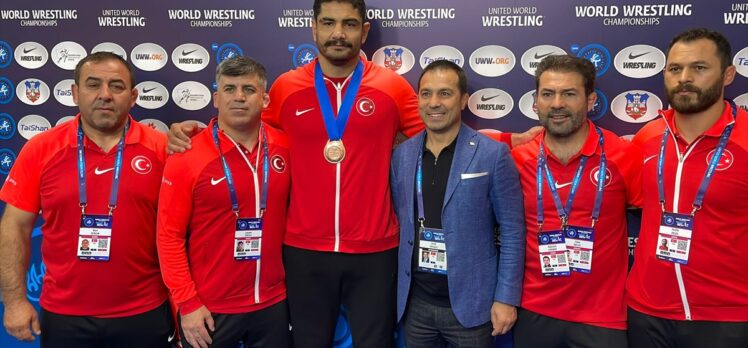Milli güreşçi Taha Akgül, Dünya Güreş Şampiyonası'nda bronz madalya kazandı