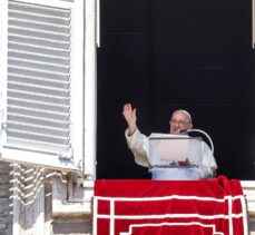 Papa, Fas'taki depremde hayatını kaybedenler için dua etti