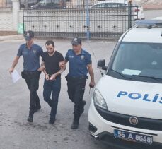 Samsun’da tartıştığı akrabası ile duraktaki yolcuyu bıçakla yaralayan zanlı yakalandı