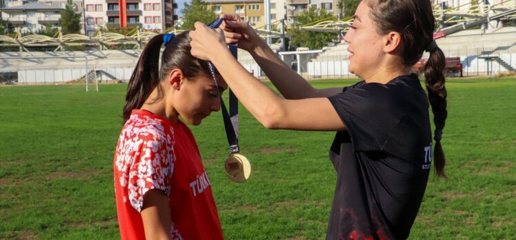 Siirtli 2 kız kardeş, atletizmde yeni başarılara imza atmak istiyor