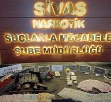 Sivas'ta uyuşturucu operasyonunda 2 şüpheli tutuklandı
