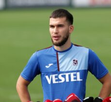 Trabzonspor'un sağ bek oyuncusu Mehmet Can Aydın, formayı bırakmak istemiyor: