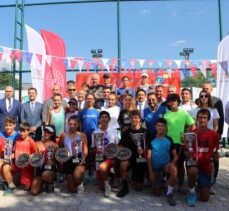 Türkiye teniste düzenlediği uluslararası turnuvalarla adından söz ettiriyor