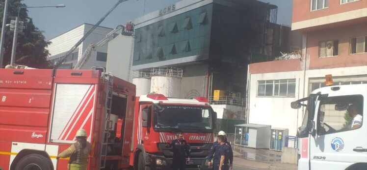 Tuzla'da fabrikada çıkan yangın söndürüldü