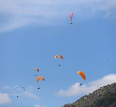 Yamaç Paraşütü Dünya Akro Kupası Süper Finali, Fethiye'de sürüyor