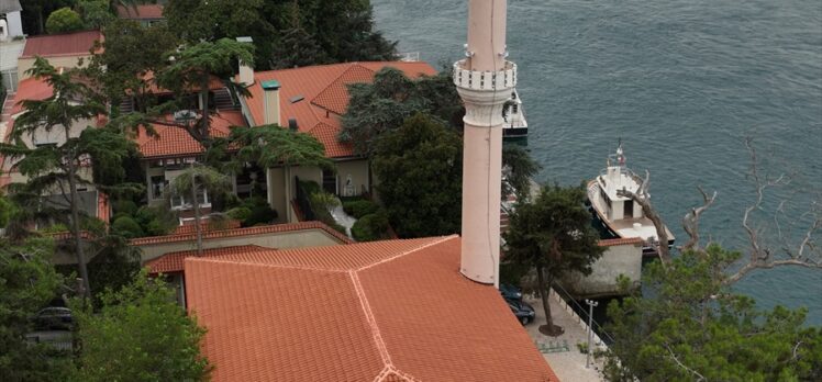 Yenilenen Vaniköy Camisi, İstanbulluların uğrak yeri oldu