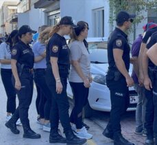 Adana'da, Seyhan ve Çukurova belediyelerindeki usulsüzlüklerle ilgili yakalanan 34 şüpheli adliyede