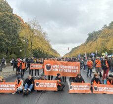 Almanya'da fosil yakıtlara sübvansiyonun durdurulması için gösteri yapıldı