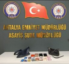 Antalya'da kapkaç yaptığı öne sürülen zanlı tutuklandı