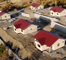 Bakan Özhaseki: “Deprem bölgesinde 100 bin köy evimizi çelikten yapacağız”