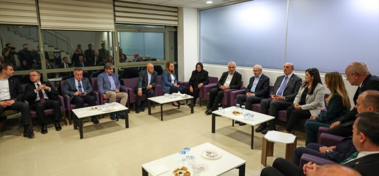 CHP Genel Başkanı Kılıçdaroğlu, eski Milletvekili Yeşil'e taziye ziyaretinde bulundu