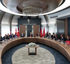 CHP Genel Başkanı Kılıçdaroğlu, partili milletvekilleriyle bir araya geldi