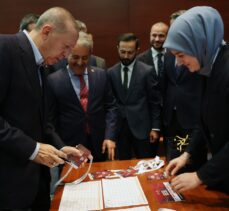 Cumhurbaşkanı Erdoğan, AK Parti 4. Olağanüstü Büyük Kongresi delege kartını teslim aldı