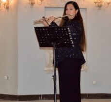 Devlet sanatçısı Şefika Kutluer, Eskişehir'de depremzedeler yararına konser verdi