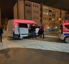 Erzurum'da bir kişi tartıştığı eski eşini bıçakla ağır yaraladı