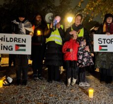 Hollanda'da anneler, Gazze'de öldürülen çocuklar için yürüdü