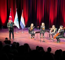 Hollanda'da Cumhuriyet'in 100. yılı konserle kutlandı
