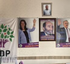 İzmir'deki terör operasyonunda HDP il ve ilçe yöneticisi 3 kişi gözaltına alındı