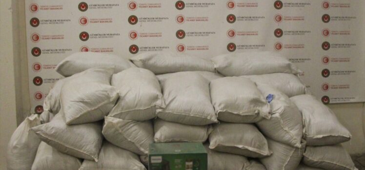 Kapıkule Gümrük Kapısı'nda 887 kilogram kaçak “damiana çayı” ele geçirildi