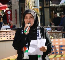 Kastamonu'da kadınlar Filistin için sessiz oturma eylemi yaptı