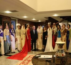 Kazakistan'da Türkiye'nin farklı yörelerinin geleneksel kıyafetleri tanıtıldı