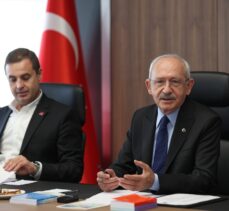 Kemal Kılıçdaroğlu, partisinin Diyarbakır, Burdur ve Şanlıurfa il yönetimlerini kabul etti