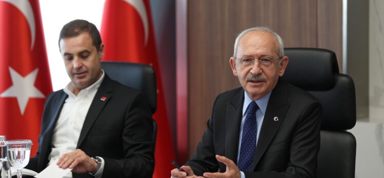Kemal Kılıçdaroğlu, partisinin Diyarbakır, Burdur ve Şanlıurfa il yönetimlerini kabul etti