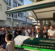 Kocaeli'de trafik kazasında hayatını kaybeden çocuğun cenazesi defnedildi